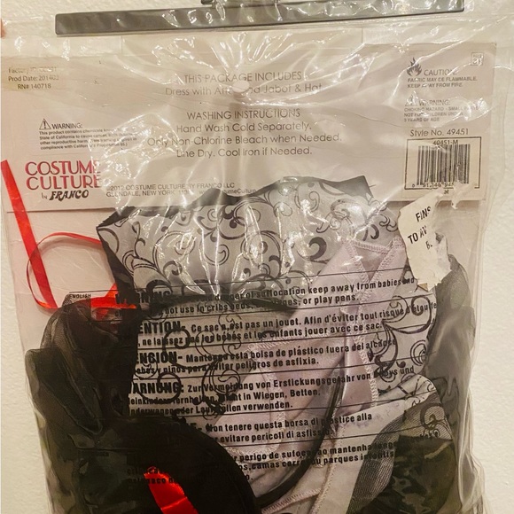 Halloween Child Edge Vamp size Medium 8-10 - Picture 4 of 5